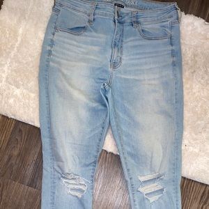 American eagle ripped jeans NWOT